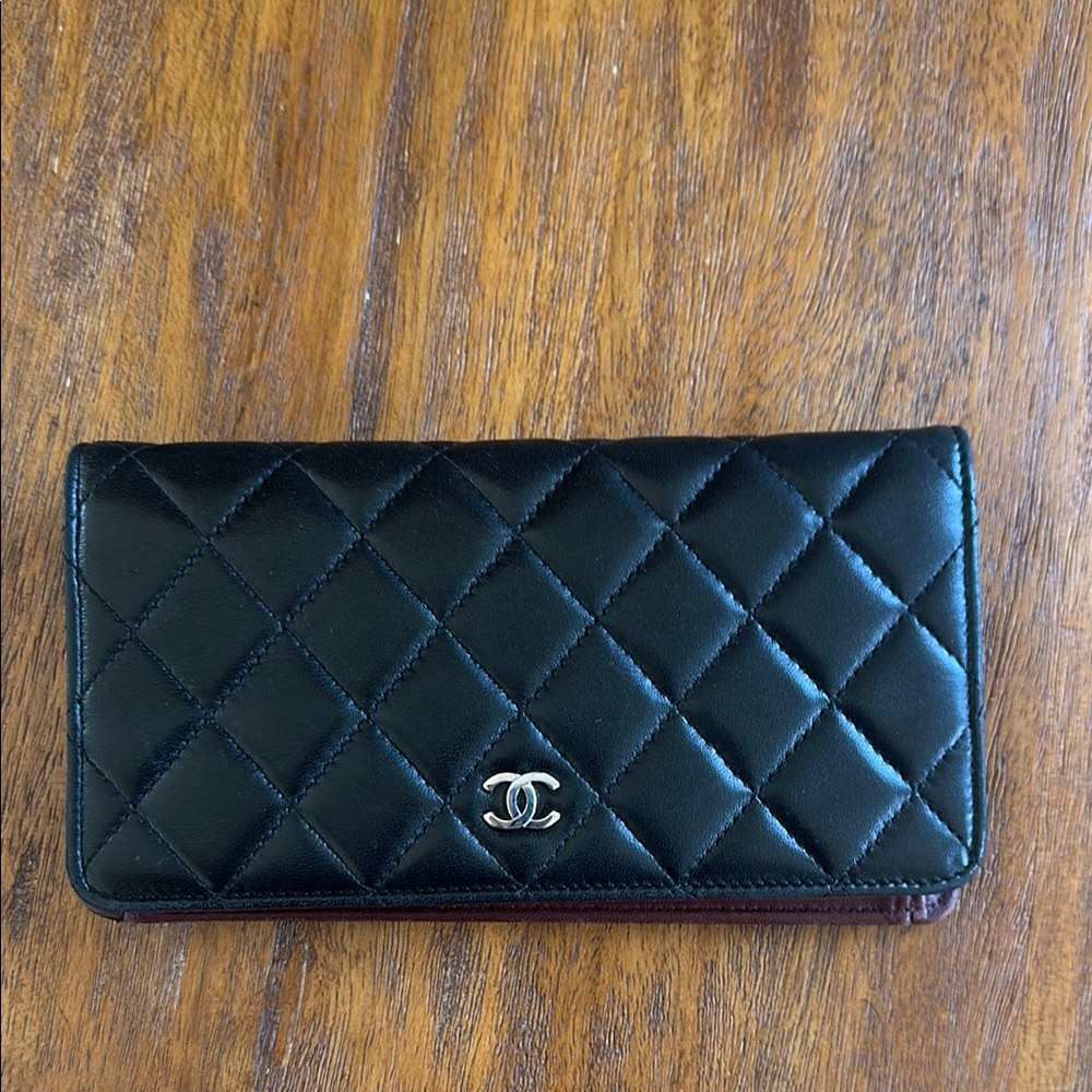 Chanel Black Quilted Leather Wallet